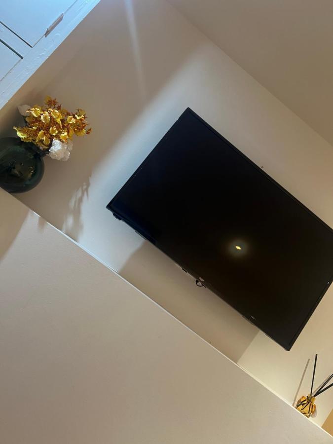 Apartamento Large Modern Studio Flat Londres Exterior foto
