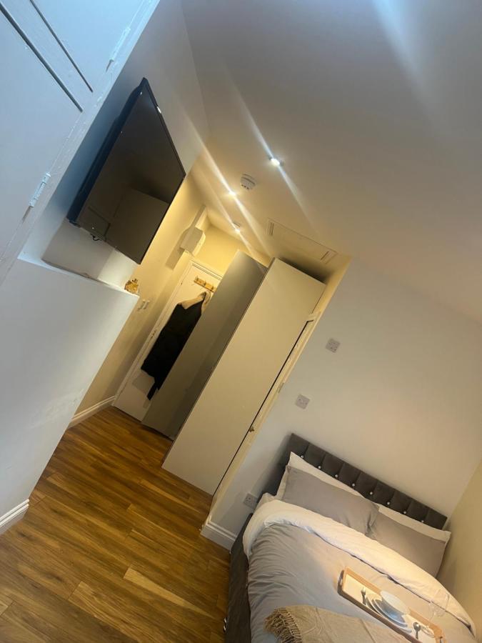 Apartamento Large Modern Studio Flat Londres Exterior foto